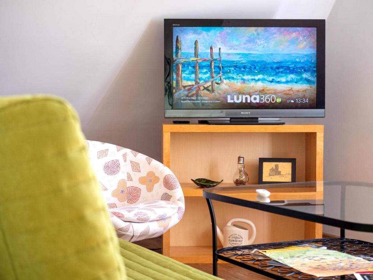 Luna Jelenia Gora